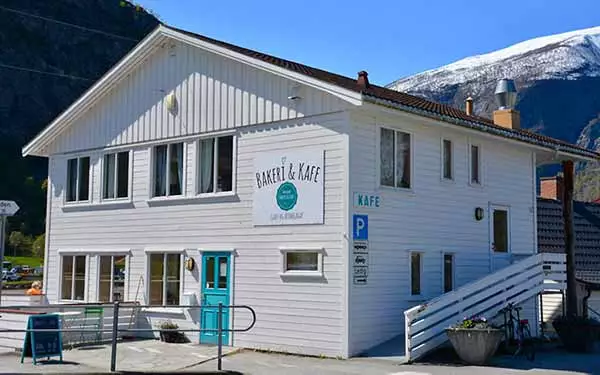 Marianne Bakeri og Kafe